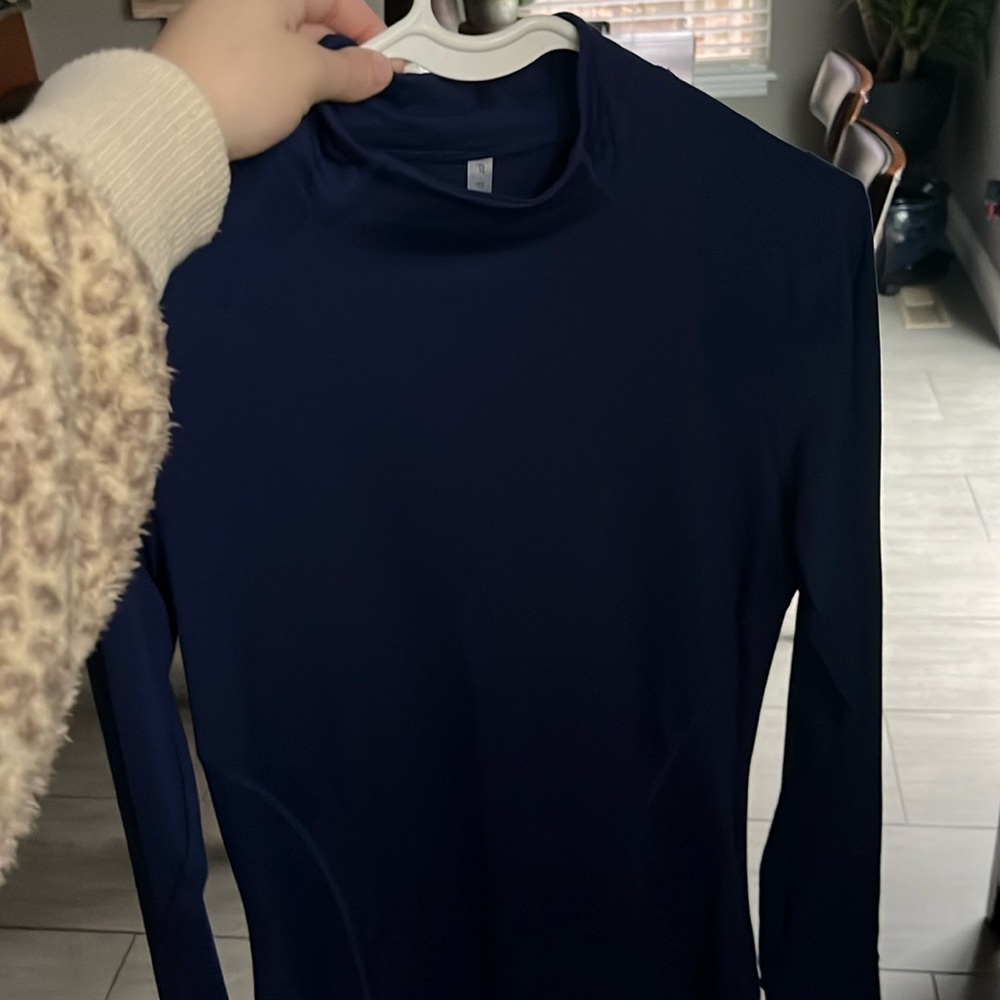 NWT Fabletics Phoenix Long Sleeve Navy Blue Top SOLD OUT!